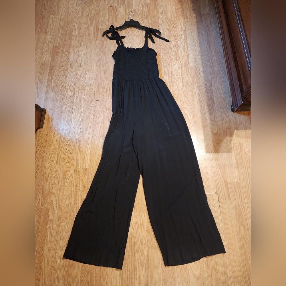 Black Wide-Leg Jumpsuit with Adjustable Straps